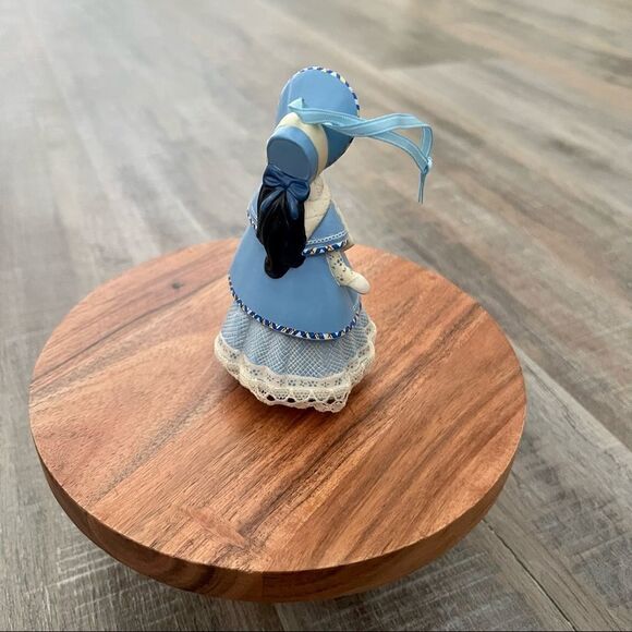 Hallmark Madame Alexander Little Women “Elizabeth March” - Picture 4 of 7